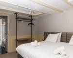 Room image #3 at Amsterdam Canal Suites